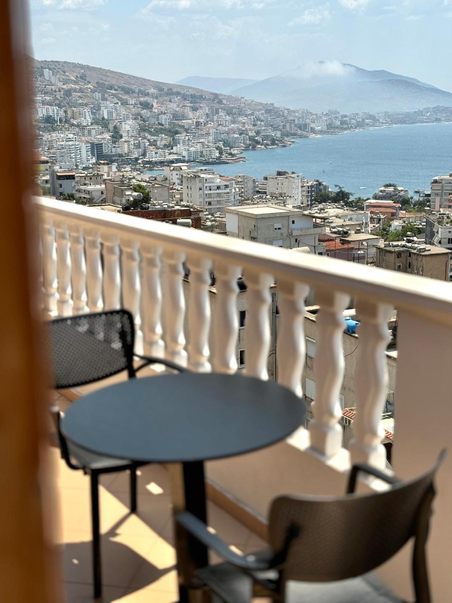 Amar'S Apartments Sarandë Esterno foto
