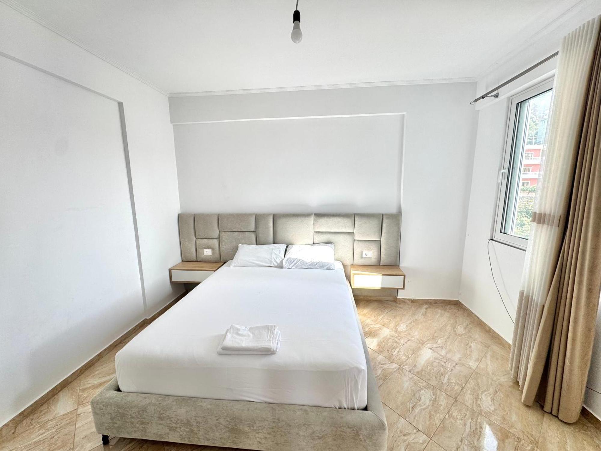 Amar'S Apartments Sarandë Esterno foto